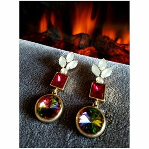 🌈 ASOS Ruby Crystal Statement Earrings 🌈